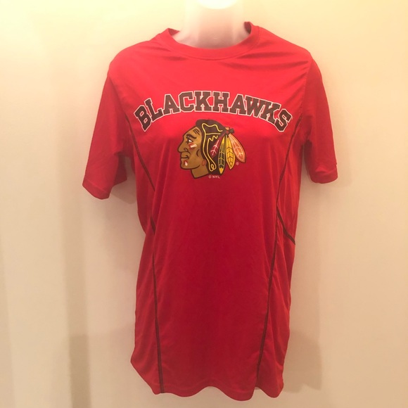 BlackHawks Red Tee NFL - Picture 1 of 5